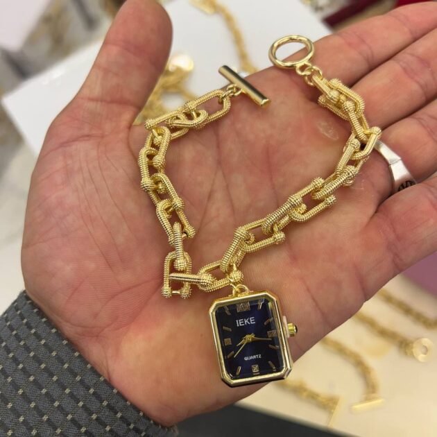 montre model tiffany